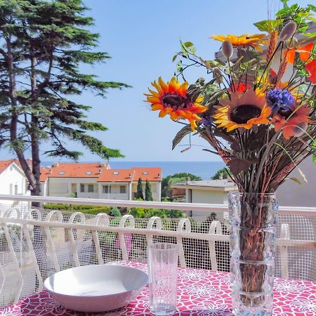 Апартаменты H11 Terrazzo Al Mare - Riva Ligure - Spiagge Экстерьер фото